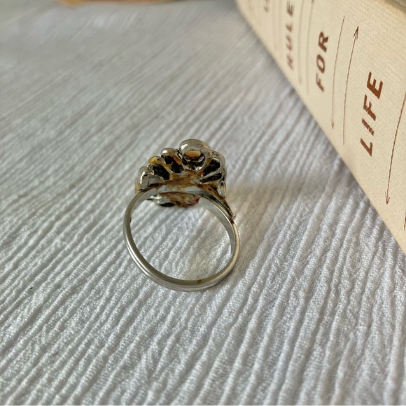 Mother of Pearl Silver Flower Oval Ring Vintage “Pearlette” Beach Neutral White - Picture 7 of 12